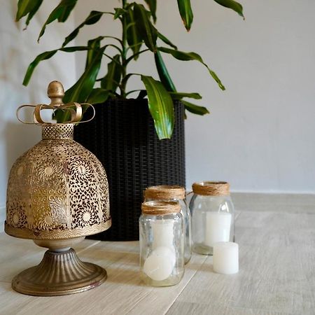 Atomos Bed & Breakfast Alvignano Екстериор снимка