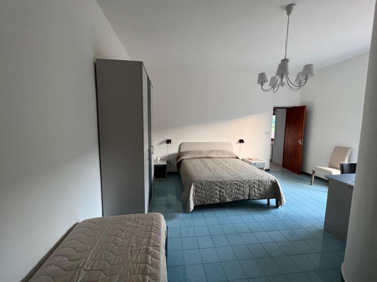 Atomos Bed & Breakfast Alvignano Екстериор снимка