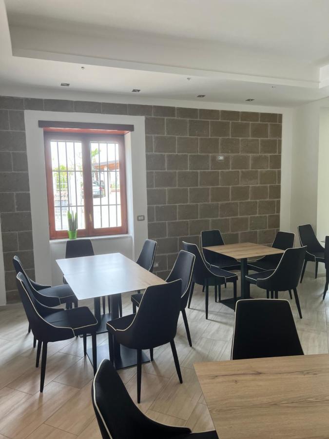 Atomos Bed & Breakfast Alvignano Екстериор снимка