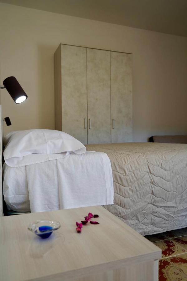 Atomos Bed & Breakfast Alvignano Екстериор снимка